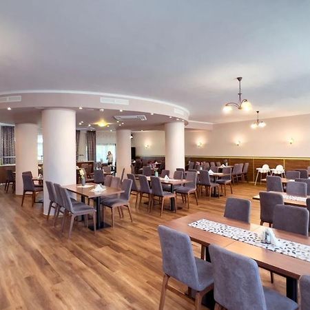 Wellness Hotel Thermal Sturovo Ngoại thất bức ảnh