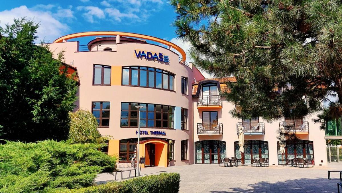 Wellness Hotel Thermal Sturovo Ngoại thất bức ảnh