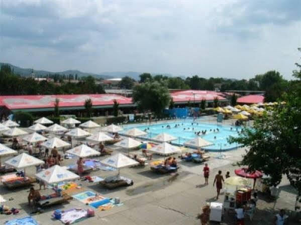 Wellness Hotel Thermal Sturovo Ngoại thất bức ảnh