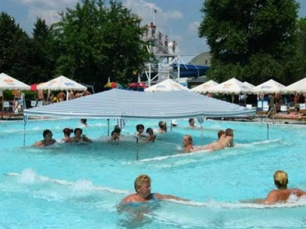 Wellness Hotel Thermal Sturovo Ngoại thất bức ảnh